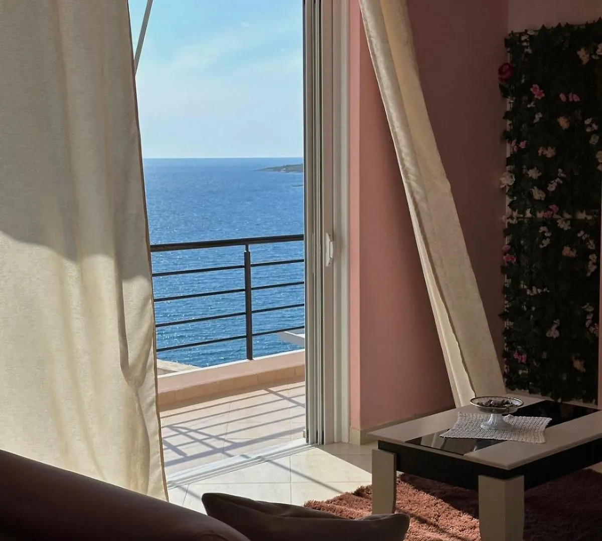 Esmeralda Apartaments Saranda