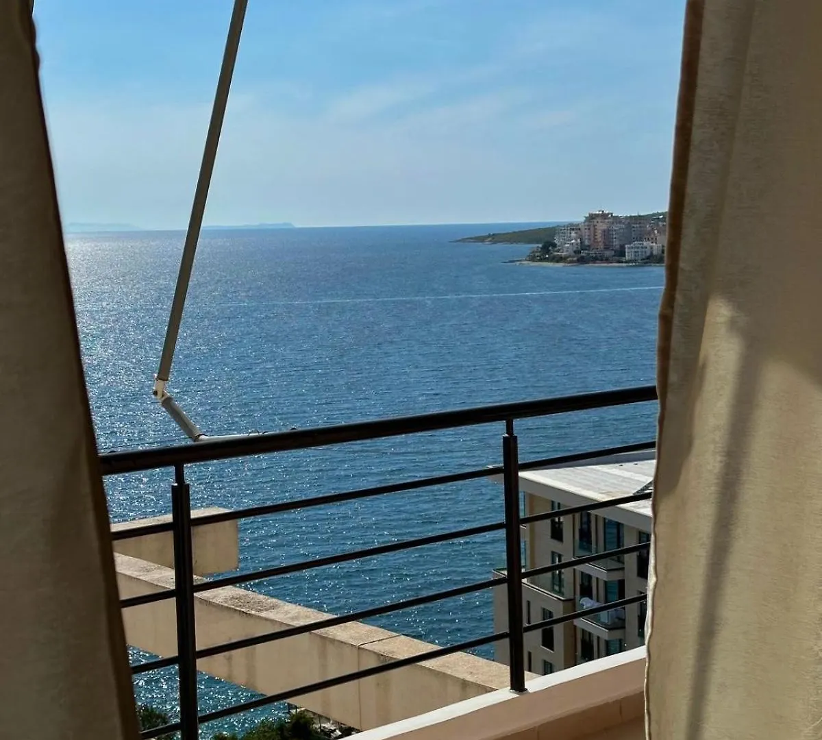 Esmeralda Apartaments Saranda 0*,