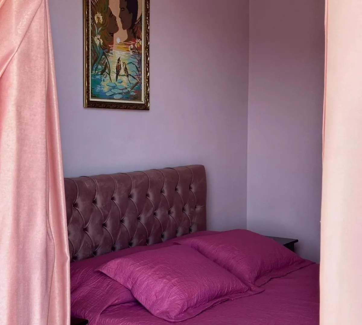 סרנדה Esmeralda Apartaments אלבניה